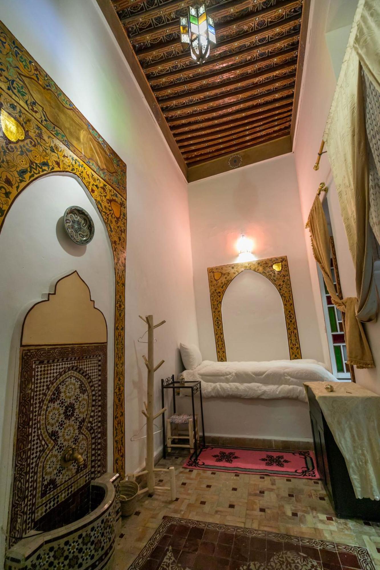 Riad Dar Diwan Fez Kültér fotó