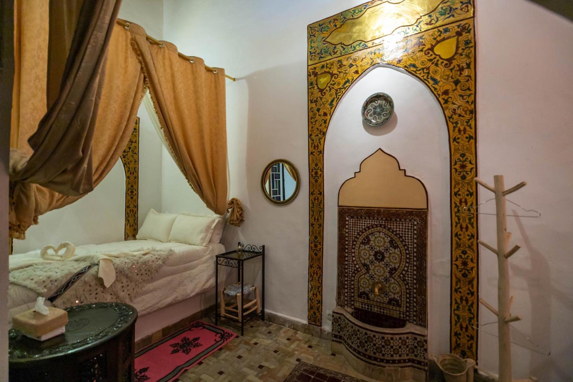 Riad Dar Diwan Fez Kültér fotó