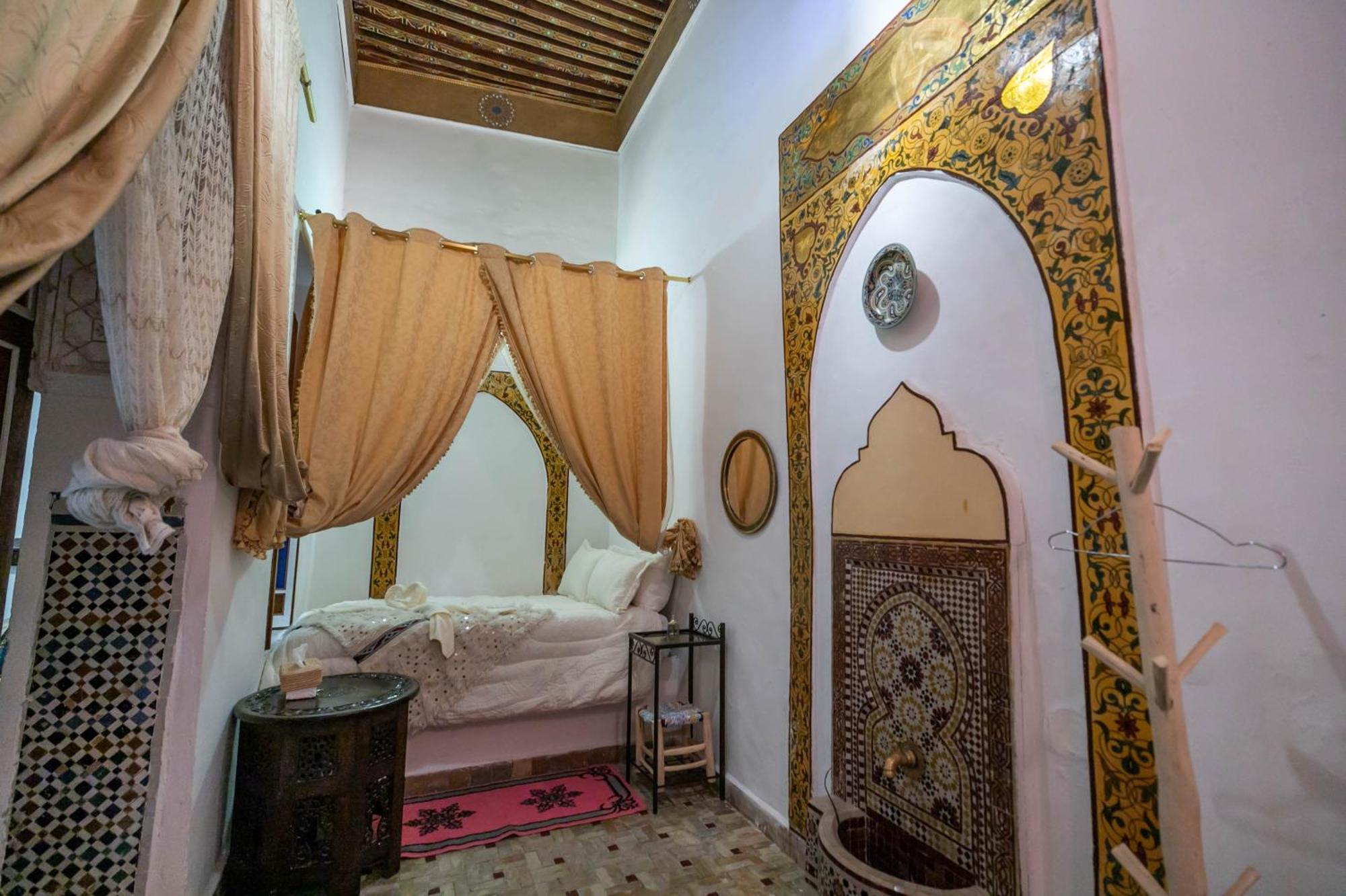 Riad Dar Diwan Fez Kültér fotó