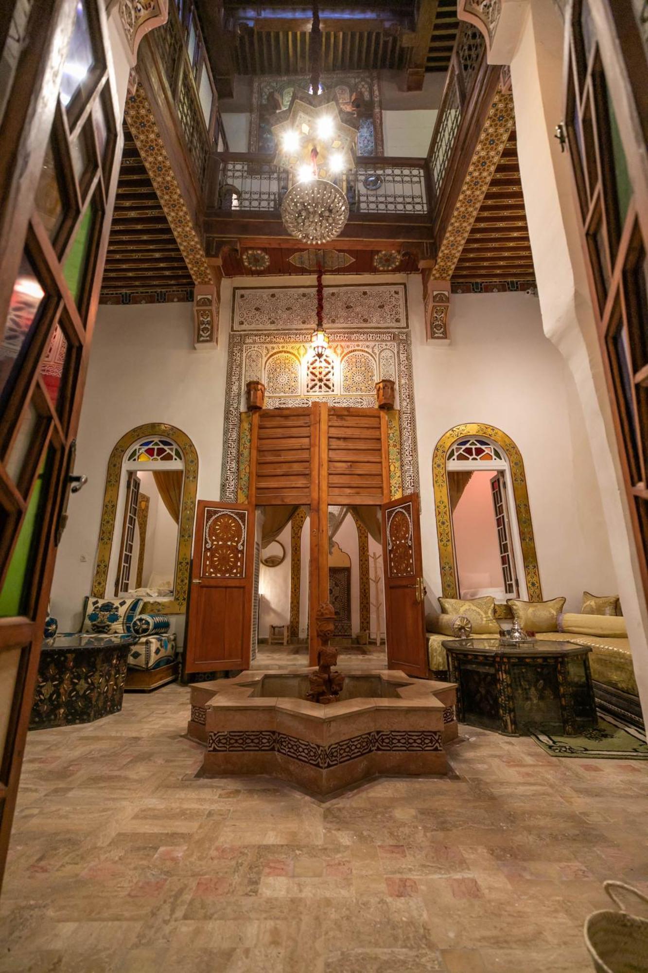 Riad Dar Diwan Fez Kültér fotó