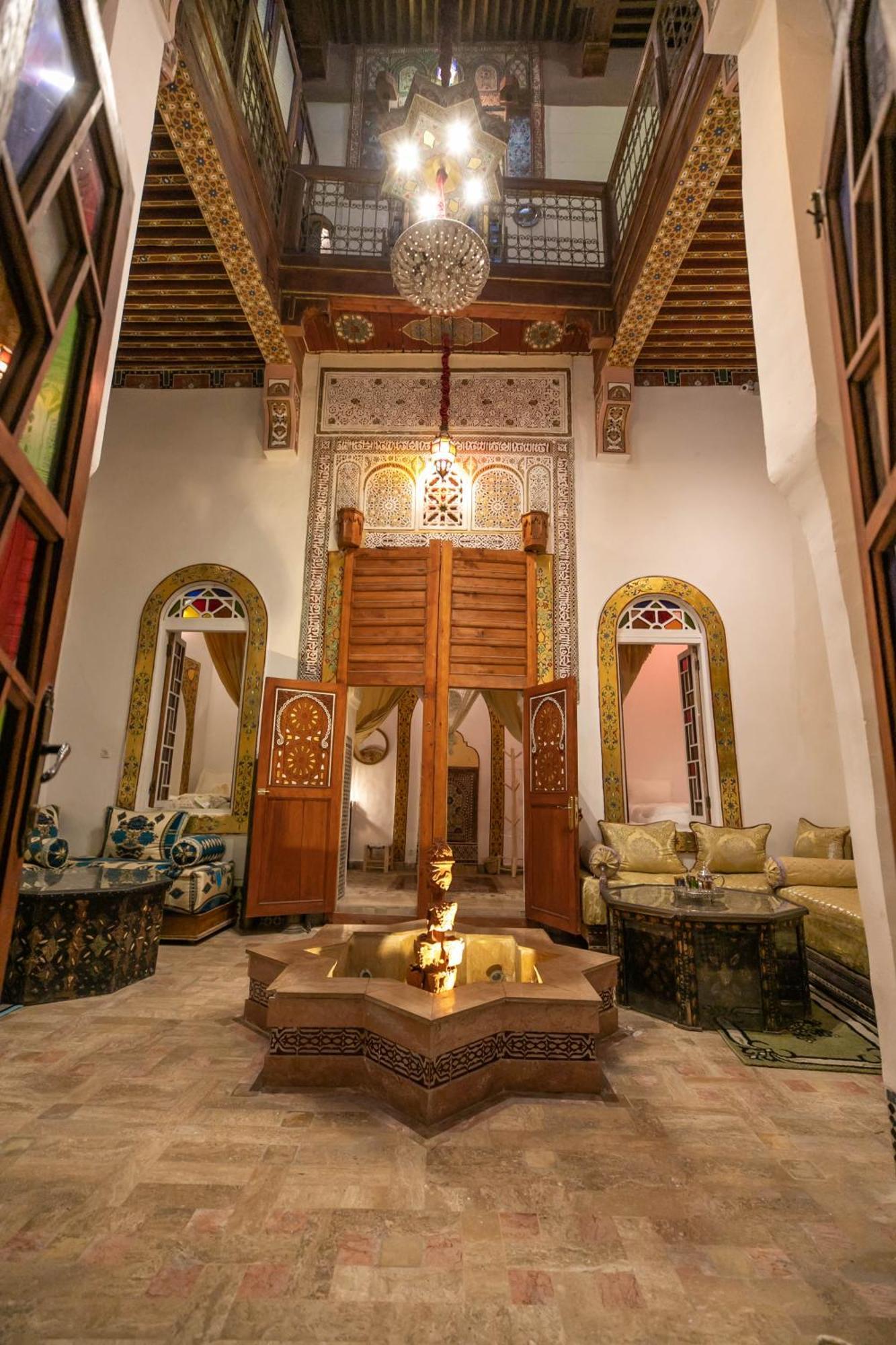 Riad Dar Diwan Fez Kültér fotó